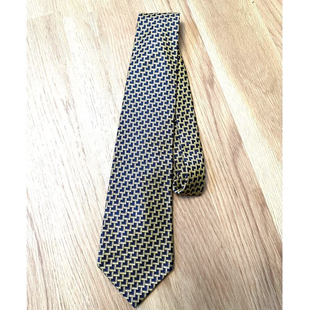 Givenchy Monsieur  Silk‎ tie
